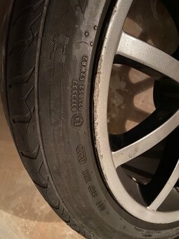 245/40 r18 - 4