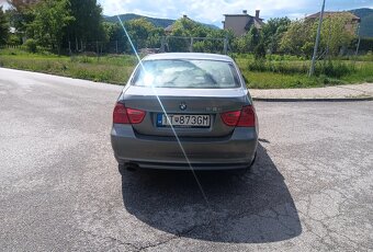 Bmw e90 318d - 4