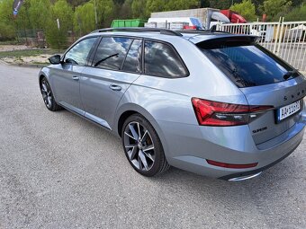 Škoda Superb Combi 2.0 Tdi SPORTLINE - 4