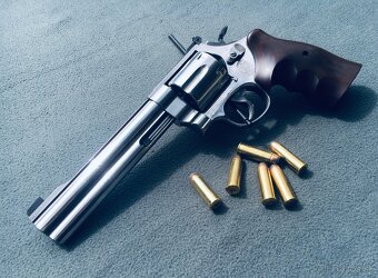 Revolver Smith&Wesson .44 Magnum - 4