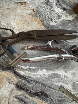 Retro strih a hol potreby- 25€ - 4