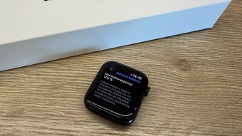 2024 Apple Watch SE s Športovým Remienkom - 4