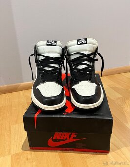 Jordan 1 Dark Mocha - 4