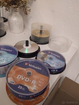 CD, DVD, kazety a obaly - 4
