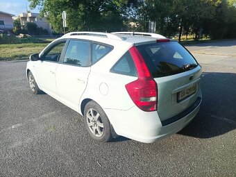 Kia Cee'd SW 2012 - 4
