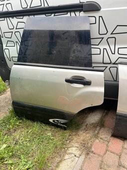 Dvere Subaru Forester SF - 4