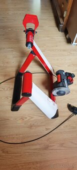 ELITE NOVO FORCE: Odporové válce na bicykel s prehadzovaním - 4
