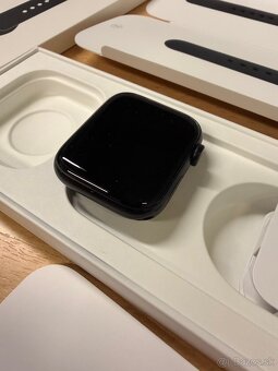 Apple watch SE (2gen) 44mm Midnight - 4