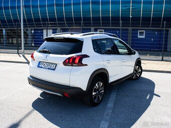 Peugeot 2008 1.6 BlueHDi 100 Allure - 4