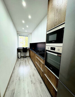 PREDAJ ATRAKTÍVNEHO 3-IZB.BYTU V TICHEJ ČASTI VEĽKÉHO MEDERA - 4