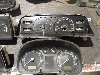 Budíky - prístrojovka - 4