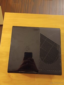 Xbox 360 + príslušenstvo - 4