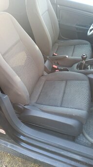 Sedačky VW Golf 5 - 4