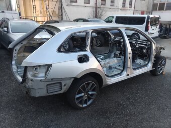 karoséria Škoda Superb 3 combi - 4