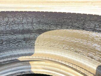 Pirelli Cinturato P7 225/45 R18 - 4