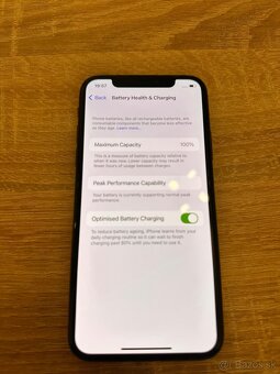 Apple iPhone X 64GB - 4