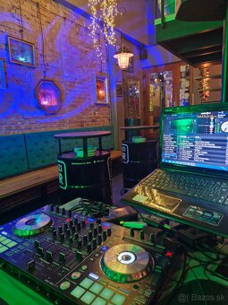 DJ - 4