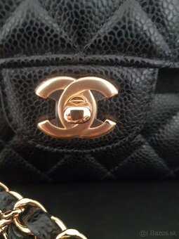 Chanel Classic Medium Flap Bag - 4