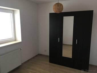 2 Izbový byt v tichej lokalite - 4