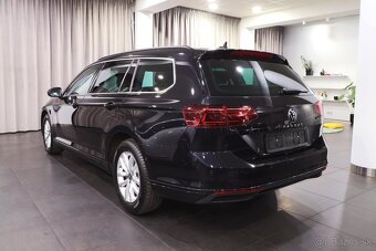 Volkswagen Passat B8 Variant 2.0 TDI 110kW DSG automat - 4