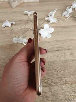 iPhone 8 GOLD - 256GB - 4