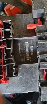 Riadiace jednotky auta - 4