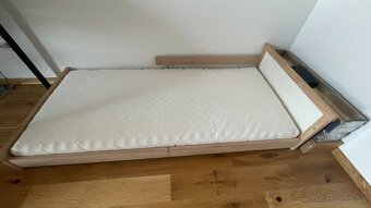 Posteľ s roštom a matracom - 4