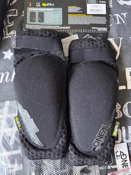 Chrániče ONEAL - 4