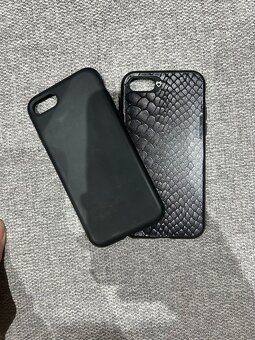 iPhone SE 2020 128 GB - 4