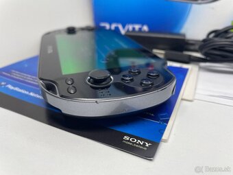 PS Vita Wi-Fi (PCH-1003) OLED - 4
