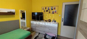 TUreality predava 3 izbový byt s garážou v obci ŠTRBA. - 4