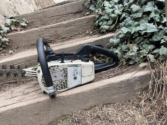 Stihl HS202 záhradné motorové nožnice - 4