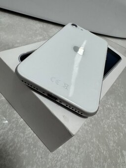 Iphone SE2020 64Gb biely - 4