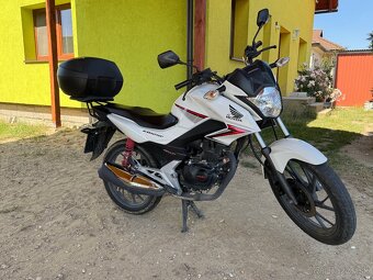 Honda CBF125 - 4