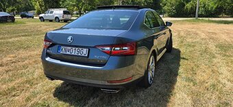 Skoda Superb L&K 206kw 12 000 km - 4