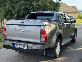Toyota Hilux 3.0 - 4