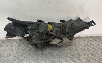 Citroen C crosser 2008r ľavé a pravé svetlo Xenón cena za ks - 4