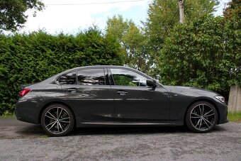 BMW Rad 3 330i xDrive A/T, Kupované SR, Odpočet DPH,Nebúrané - 4