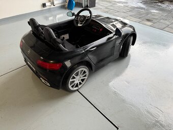 Predám elektrické autíčko Newmart - 4