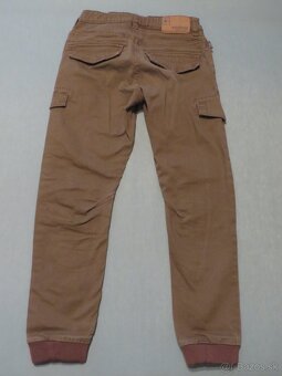 Chlapčenské hnedé kapsáče - veľ. 128/134_Terranova + tričko - 4