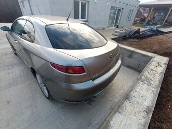Alfa Romeo gt 1.9 jtd - 4