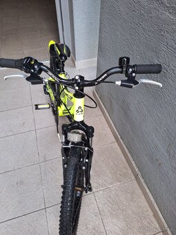 Predám detský bicykel 20kola Ctm zeleny - 4