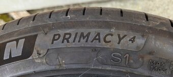 225/45 R17 Michelin - 4