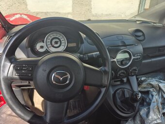 MAZDA 2 - 4