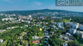 Ponúkame na predaj investičný stavebný pozemok v Starom mest - 4