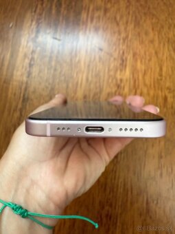 Predam iPhone 15, 1rok zaruka, perfektny stav - 4