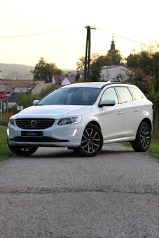 Volvo XC60 D4 2.0L Drive-E Momentum Geartronic - 4