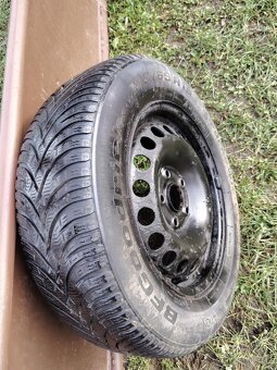 Mám na predaj zimné pneumatiky 5x112 R15 - 4