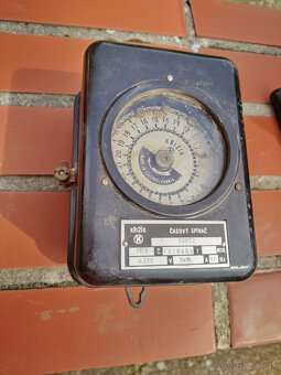 Časový spínač / spínače - 4