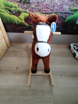 Hojdací kôň interaktívny - 4